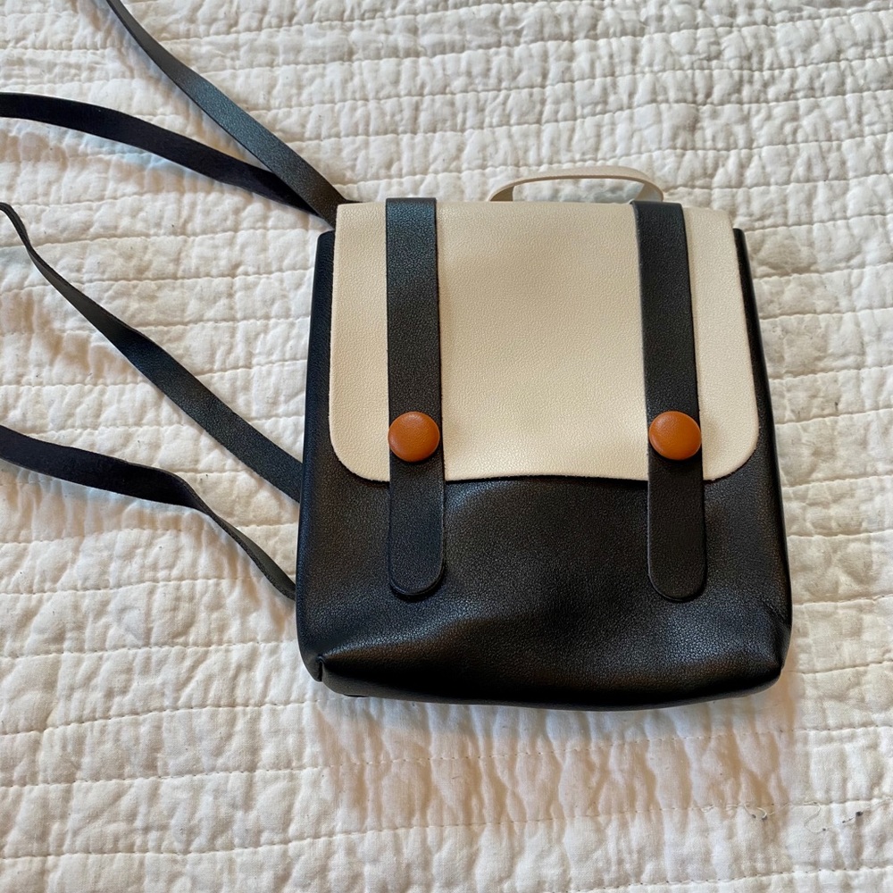 🎉HP🎉 Mini School Backpack Adjustable Strap Black - Picture 4 of 8